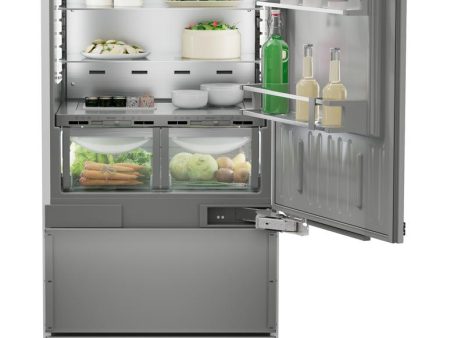 Combined refrigerator-freezer with BioFresh and NoFrost for integrated use Fashion